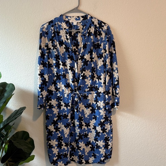 Diane Von Furstenberg Blue and White Floral Long Sleeve Dress - Picture 1 of 8